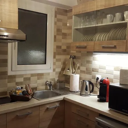 Zoe's Apartment *